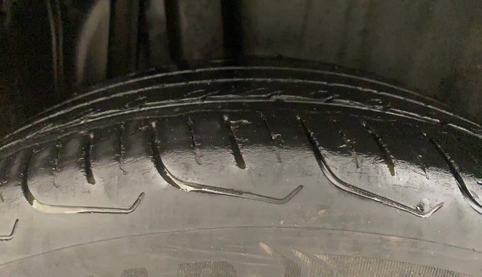 2023 Maruti FRONX DELTA PLUS 1.2MT, Petrol, Manual, 61,451 km, Right Rear Tyre Tread