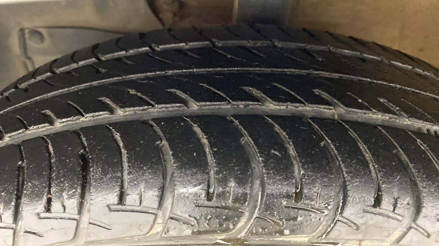 2019 Maruti New Wagon-R VXI 1.2L, Petrol, Manual, 33,407 km, Left Front Tyre Tread