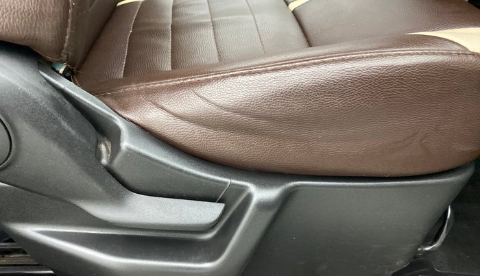 2019 Maruti New Wagon-R VXI 1.2L, Petrol, Manual, 33,407 km, Driver Side Adjustment Panel
