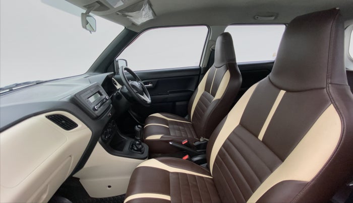 2019 Maruti New Wagon-R VXI 1.2L, Petrol, Manual, 33,407 km, Right Side Front Door Cabin