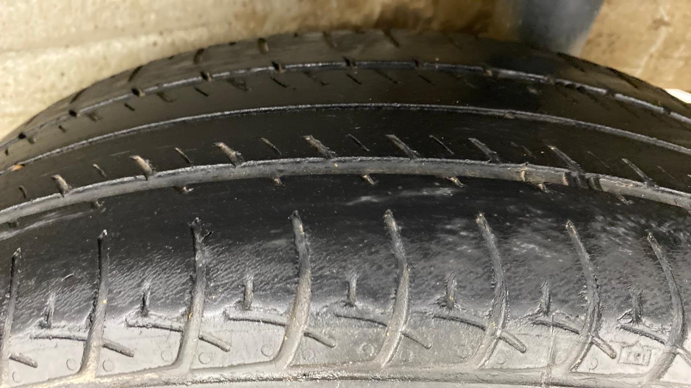 2019 Maruti New Wagon-R VXI 1.2L, Petrol, Manual, 33,407 km, Left Rear Tyre Tread