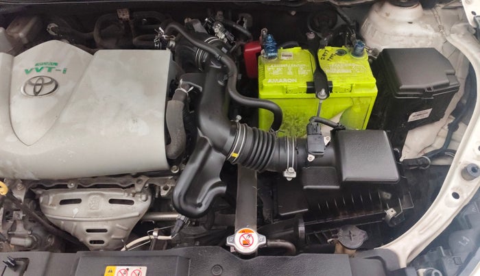 2018 Toyota YARIS V CVT, Petrol, Automatic, 74,673 km, Engine View - Left