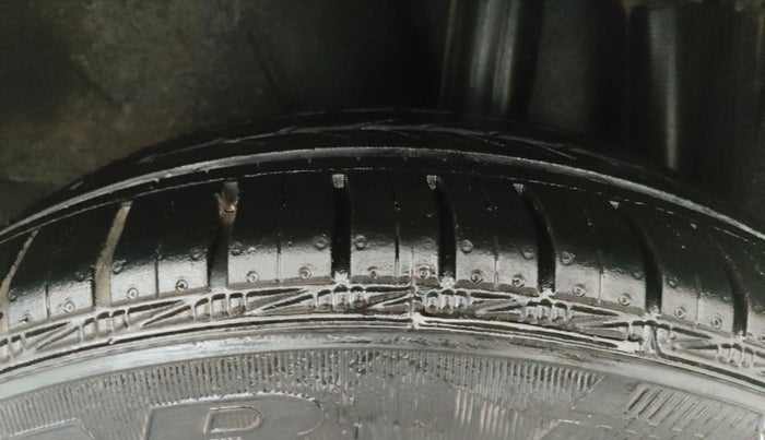 2018 Toyota YARIS V CVT, Petrol, Automatic, 74,673 km, Left Rear Tyre Tread