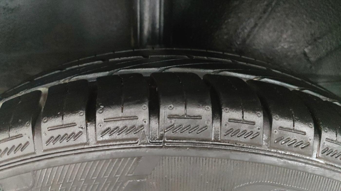 2018 Toyota YARIS V CVT, Petrol, Automatic, 74,673 km, Right Rear Tyre Tread