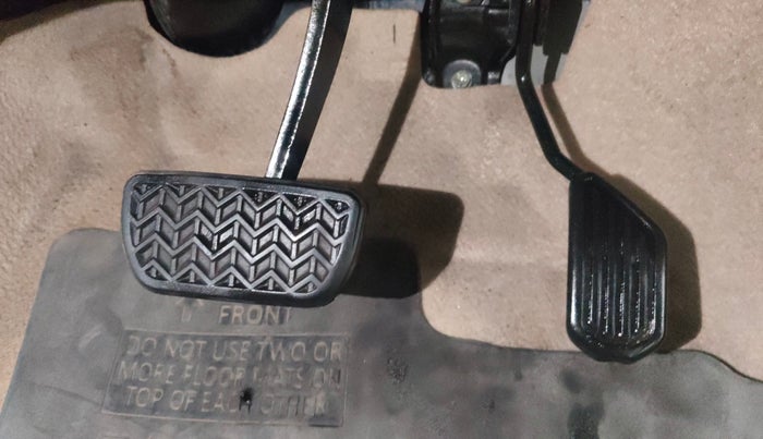 2018 Toyota YARIS V CVT, Petrol, Automatic, 74,673 km, Pedals