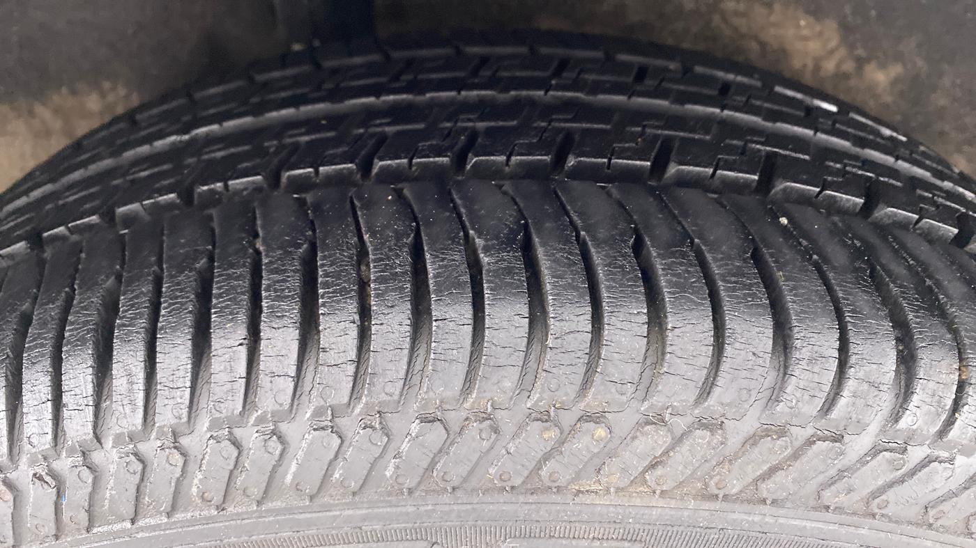 2014 Ford Ecosport 1.5 TITANIUM TI VCT AT, Petrol, Automatic, 37,849 km, Right Rear Tyre Tread