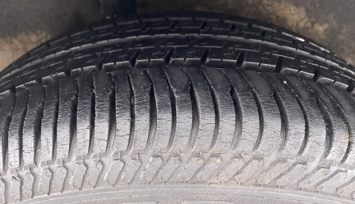 2014 Ford Ecosport 1.5 TITANIUM TI VCT AT, Petrol, Automatic, 37,849 km, Right Rear Tyre Tread