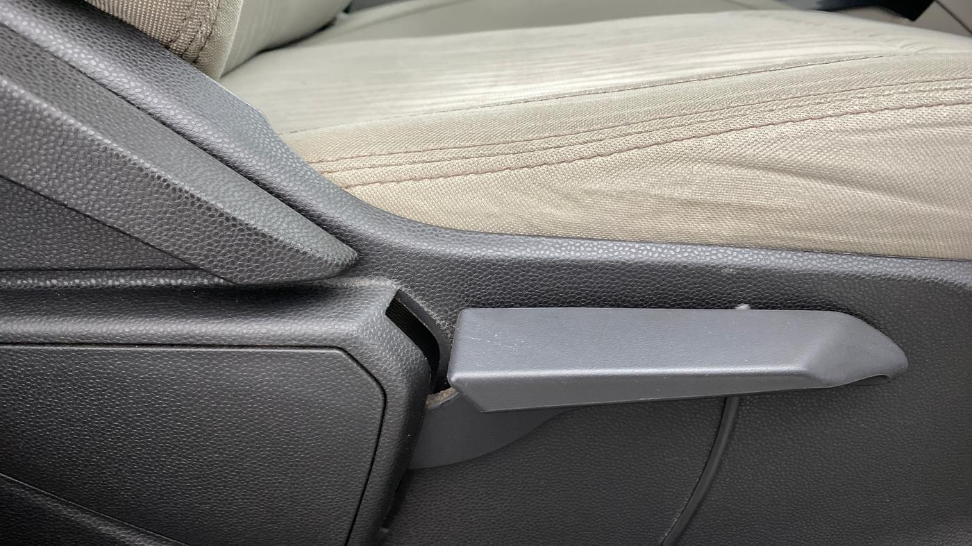 2014 Ford Ecosport 1.5 TITANIUM TI VCT AT, Petrol, Automatic, 37,849 km, Driver Side Adjustment Panel