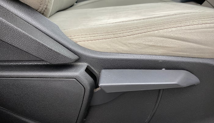 2014 Ford Ecosport 1.5 TITANIUM TI VCT AT, Petrol, Automatic, 37,849 km, Driver Side Adjustment Panel