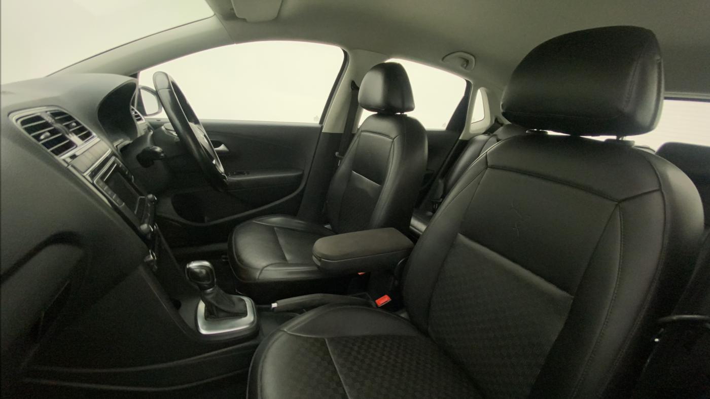 2016 Volkswagen Polo GT TSI AT, Petrol, Automatic, 94,534 km, Right Side Front Door Cabin