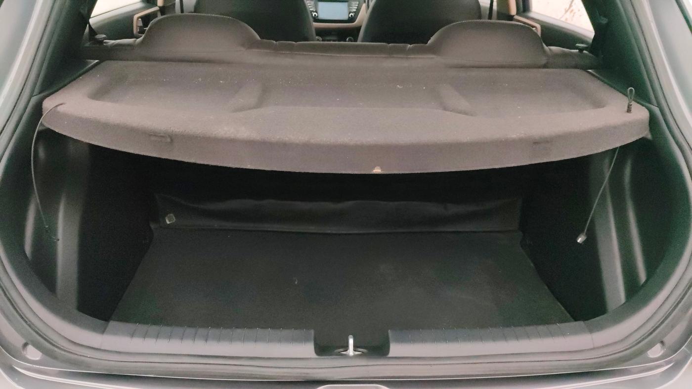 2017 Hyundai Elite i20 ASTA 1.2, Petrol, Manual, 28,808 km, Boot Inside