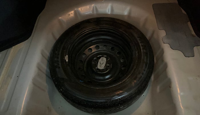 2016 Maruti Ciaz ZXI+, Petrol, Manual, 44,437 km, Spare Tyre