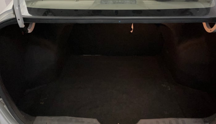 2016 Maruti Ciaz ZXI+, Petrol, Manual, 44,437 km, Boot Inside