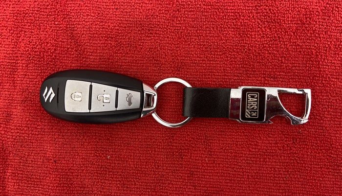 2014 Maruti Ciaz ZXI, Petrol, Manual, 51,279 km, Key Close Up