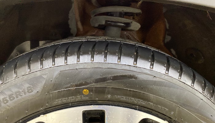 2021 MG HECTOR SHARP HYBRID 1.5 PETROL, Petrol, Manual, 17,022 km, Left Front Tyre Tread