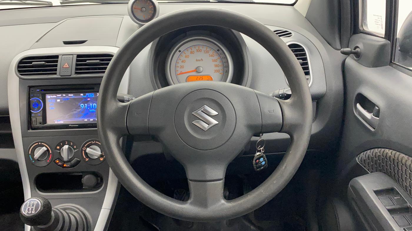 2013 Maruti Ritz VXI, Petrol, Manual, 40,162 km, Steering Wheel Close Up