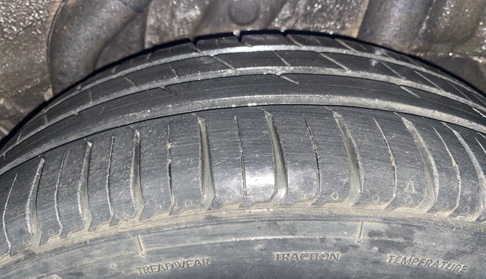 2018 Hyundai Verna 1.6 EX VTVT AT, Petrol, Automatic, 34,558 km, Left Rear Tyre Tread