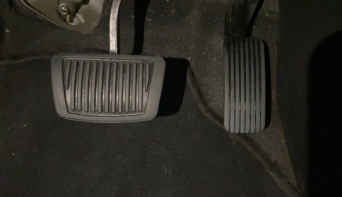 2018 Hyundai Verna 1.6 EX VTVT AT, Petrol, Automatic, 34,558 km, Pedals