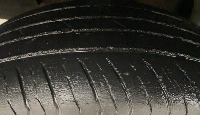 2021 Nissan MAGNITE XV PREMIUM, Petrol, Manual, 50,236 km, Right Rear Tyre Tread