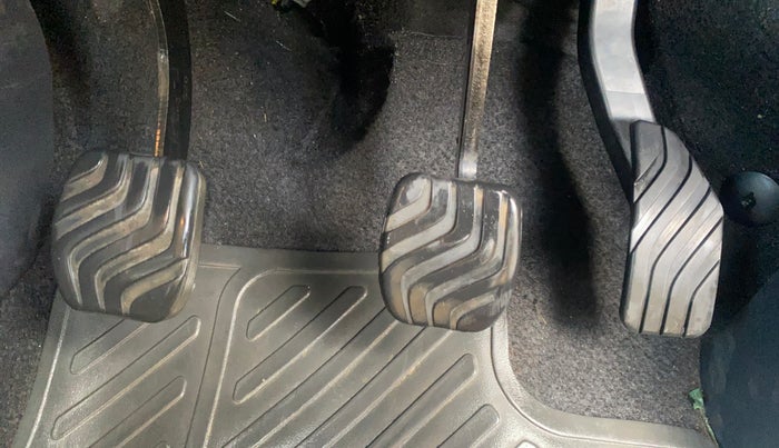 2021 Nissan MAGNITE XV PREMIUM, Petrol, Manual, 50,236 km, Pedals