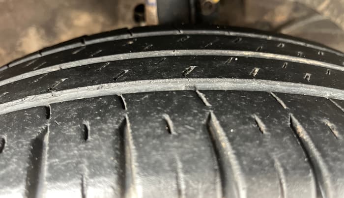 2020 Maruti Dzire ZXI Plus AMT, Petrol, Automatic, 60,929 km, Right Front Tyre Tread