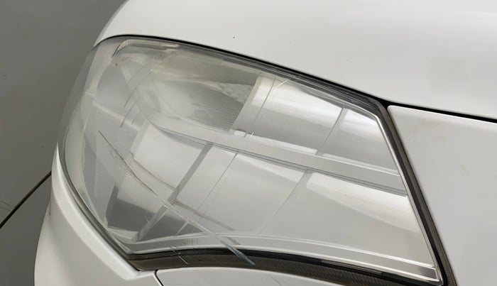 2017 Maruti Ertiga ZDI + SHVS, Diesel, Manual, 1,10,110 km, Left headlight - Minor scratches