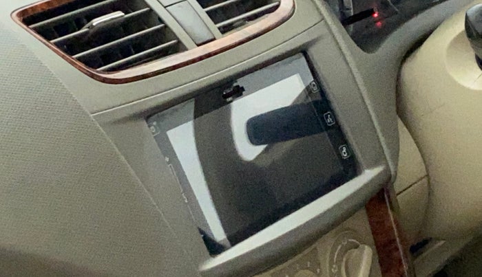 2017 Maruti Ertiga ZDI + SHVS, Diesel, Manual, 1,10,110 km, Infotainment system - GPS Card not working/missing
