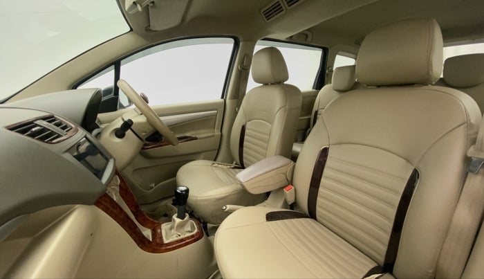 2017 Maruti Ertiga ZDI + SHVS, Diesel, Manual, 1,10,110 km, Right Side Front Door Cabin