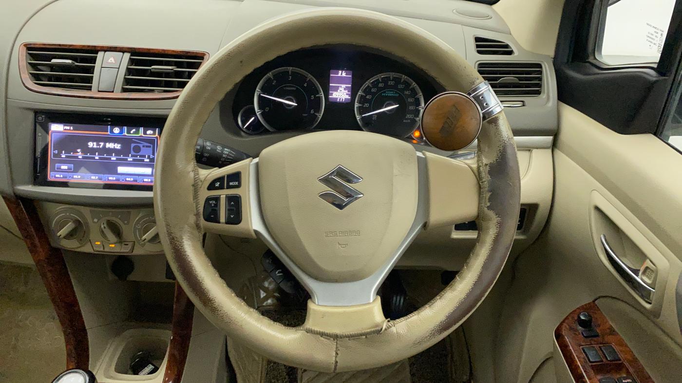 2017 Maruti Ertiga ZDI + SHVS, Diesel, Manual, 1,10,110 km, Steering Wheel Close Up