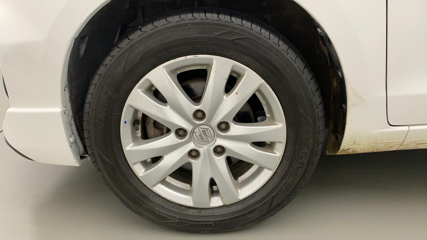 2017 Maruti Ertiga ZDI + SHVS, Diesel, Manual, 1,10,110 km, Left Front Wheel