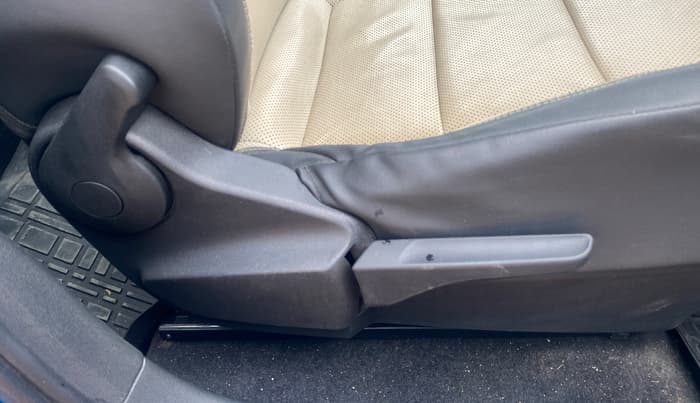 2022 Skoda SLAVIA STYLE 1.5L TSI DSG, Petrol, Automatic, 50,827 km, Driver Side Adjustment Panel
