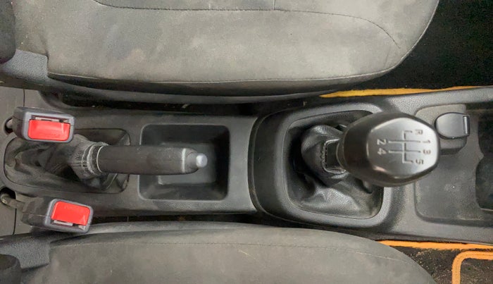 2018 Renault Kwid RXL, Petrol, Manual, 37,030 km, Gear Lever