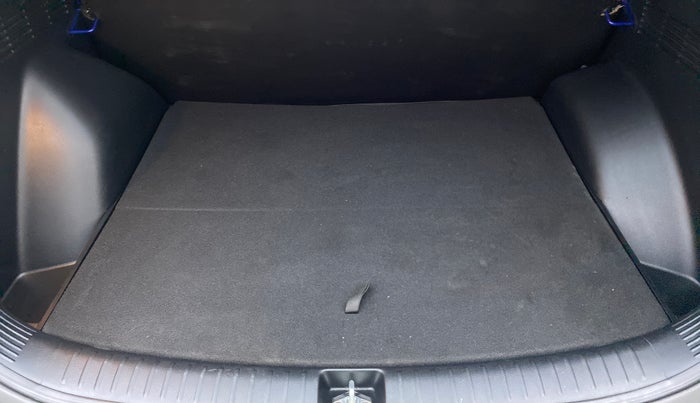 2019 KIA SELTOS HTK 1.5 PETROL, Petrol, Manual, 19,895 km, Boot Inside