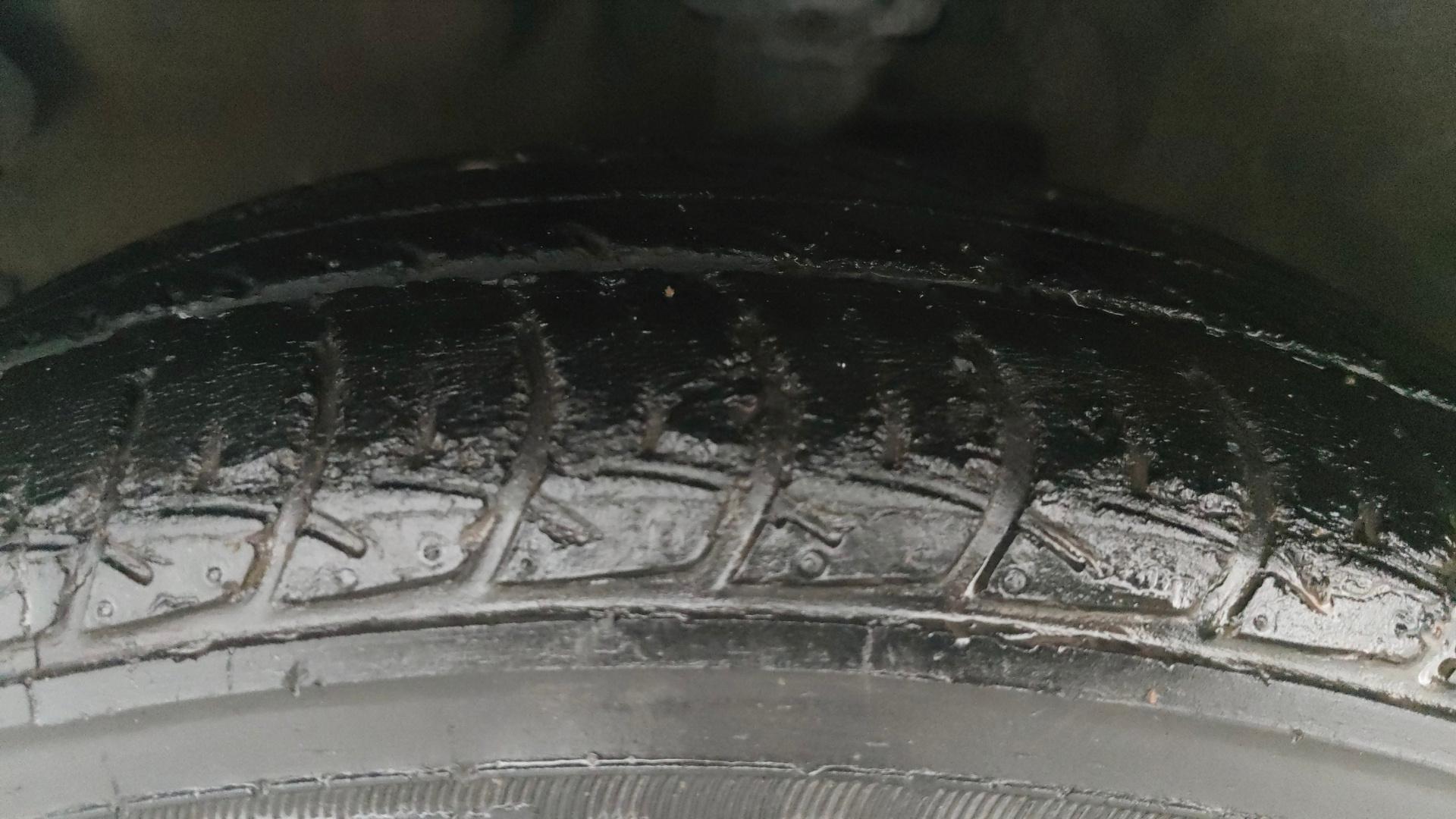 camera-Left-Front-Tyre-Tread