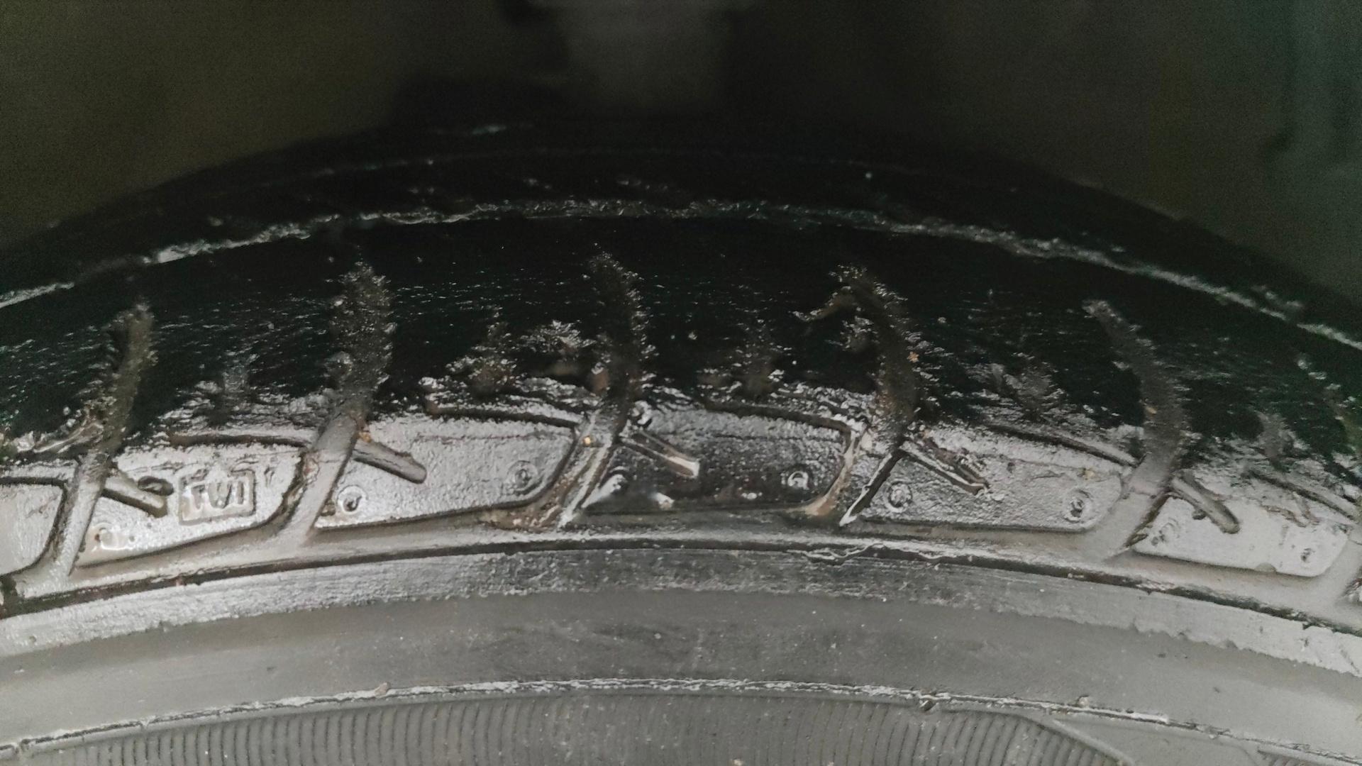 camera-Right-Front-Tyre-Tread