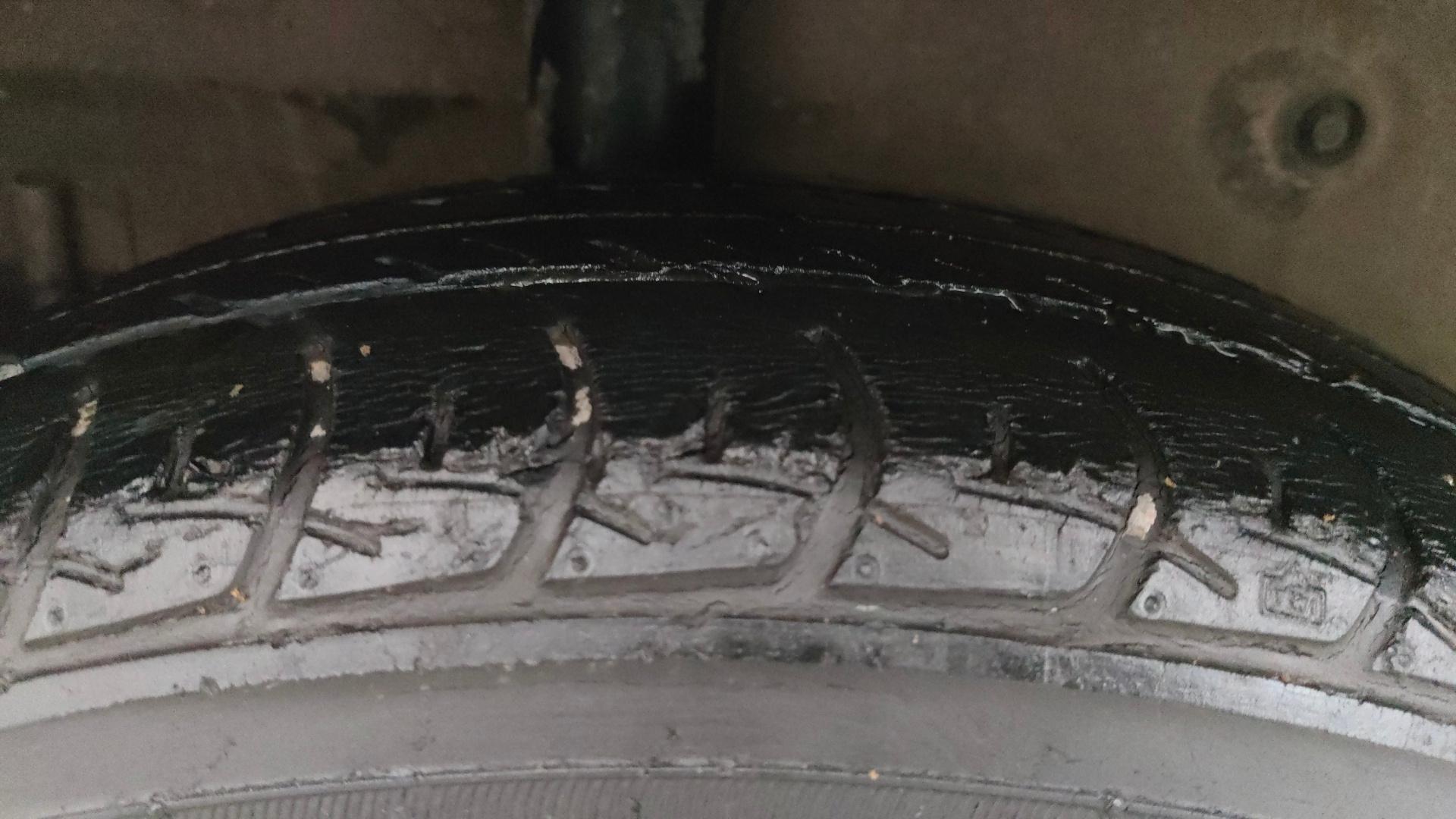 camera-Right-Rear-Tyre-Tread