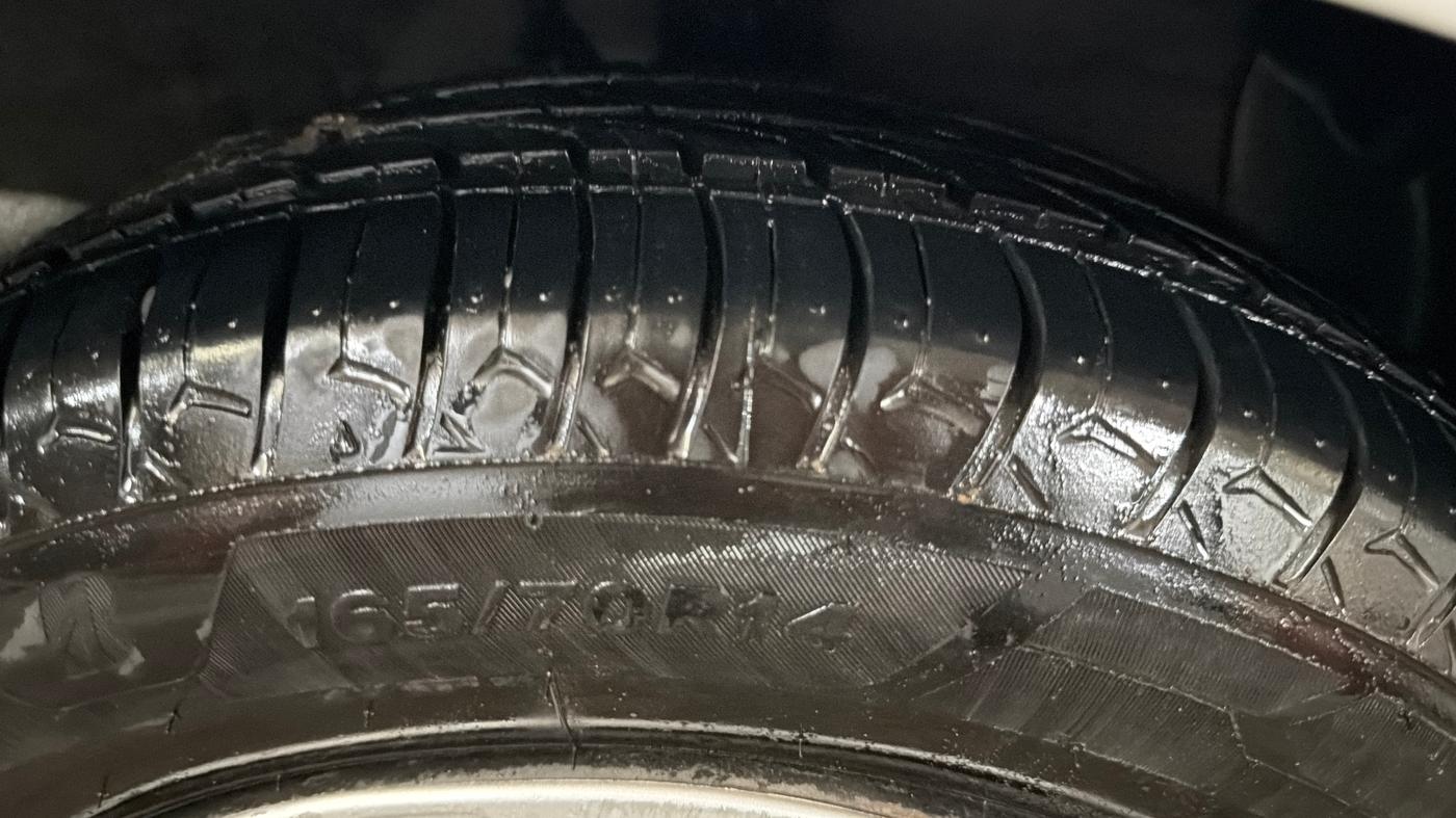 2017 Hyundai Xcent E+, Petrol, Manual, 66,534 km, Right Front Tyre Tread