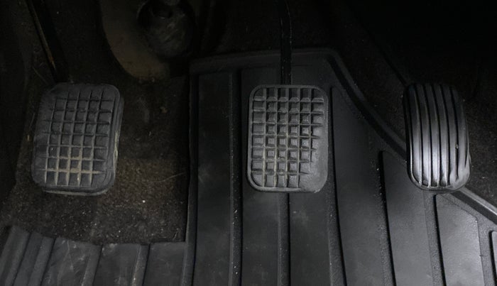 2016 Tata Bolt XT REVOTRON, CNG, Manual, Pedals