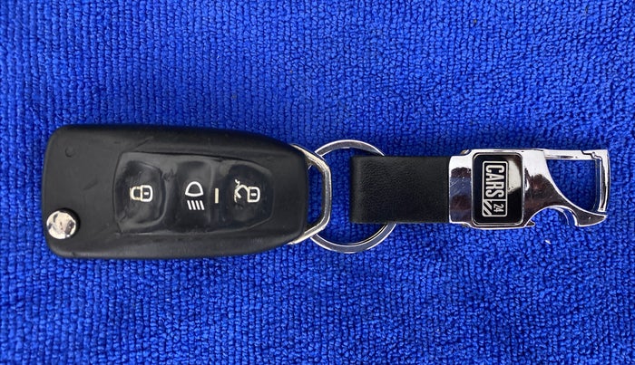 2016 Tata Bolt XT REVOTRON, CNG, Manual, Key Close Up