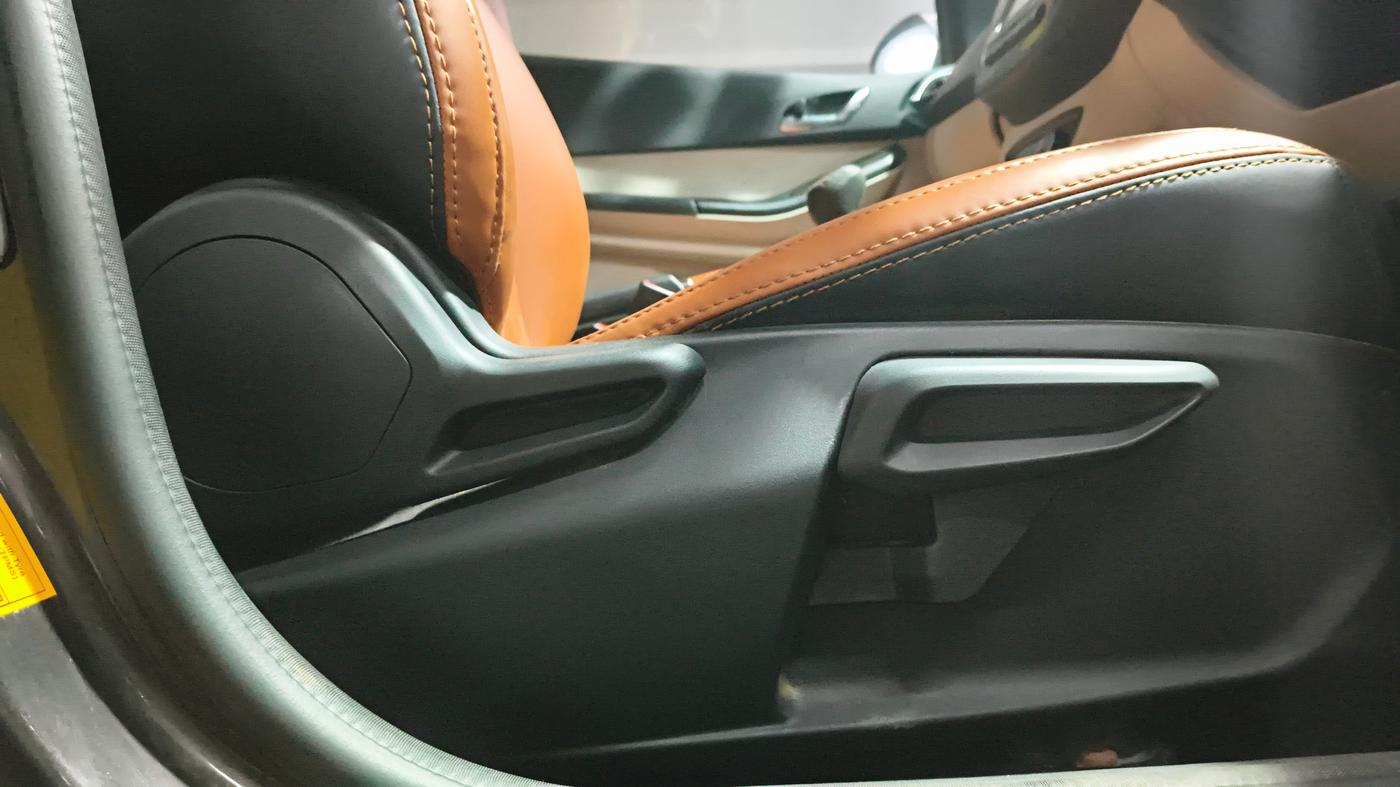 2023 Tata Tiago XZ PLUS CNG, CNG, Manual, 37,636 km, Driver Side Adjustment Panel