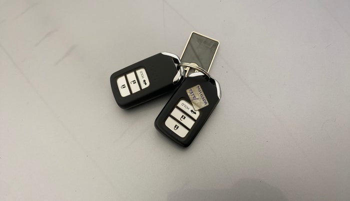 2019 Honda Amaze 1.2L I-VTEC V CVT, Petrol, Automatic, 81,442 km, Key Close Up