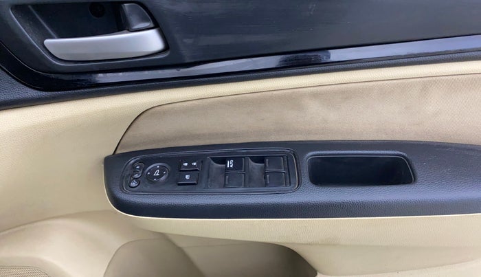 2019 Honda Amaze 1.2L I-VTEC V CVT, Petrol, Automatic, 81,442 km, Driver Side Door Panels Control