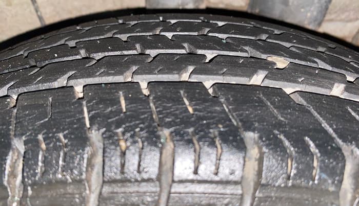 2015 Hyundai Xcent SX 1.2, Petrol, Manual, 88,202 km, Left Rear Tyre Tread