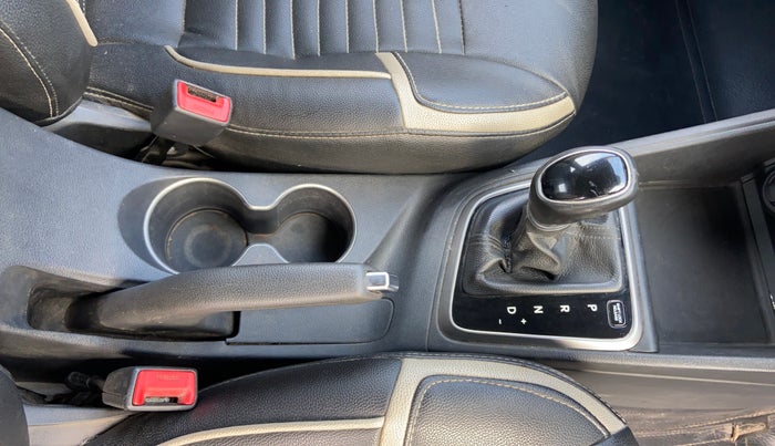 2018 Hyundai Verna 1.6 CRDI SX + AT, Diesel, Automatic, 85,665 km, Gear Lever