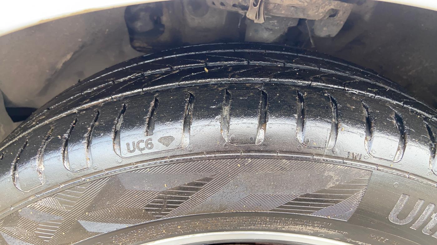 2018 Hyundai Verna 1.6 CRDI SX + AT, Diesel, Automatic, 86,180 km, Left Front Tyre Tread