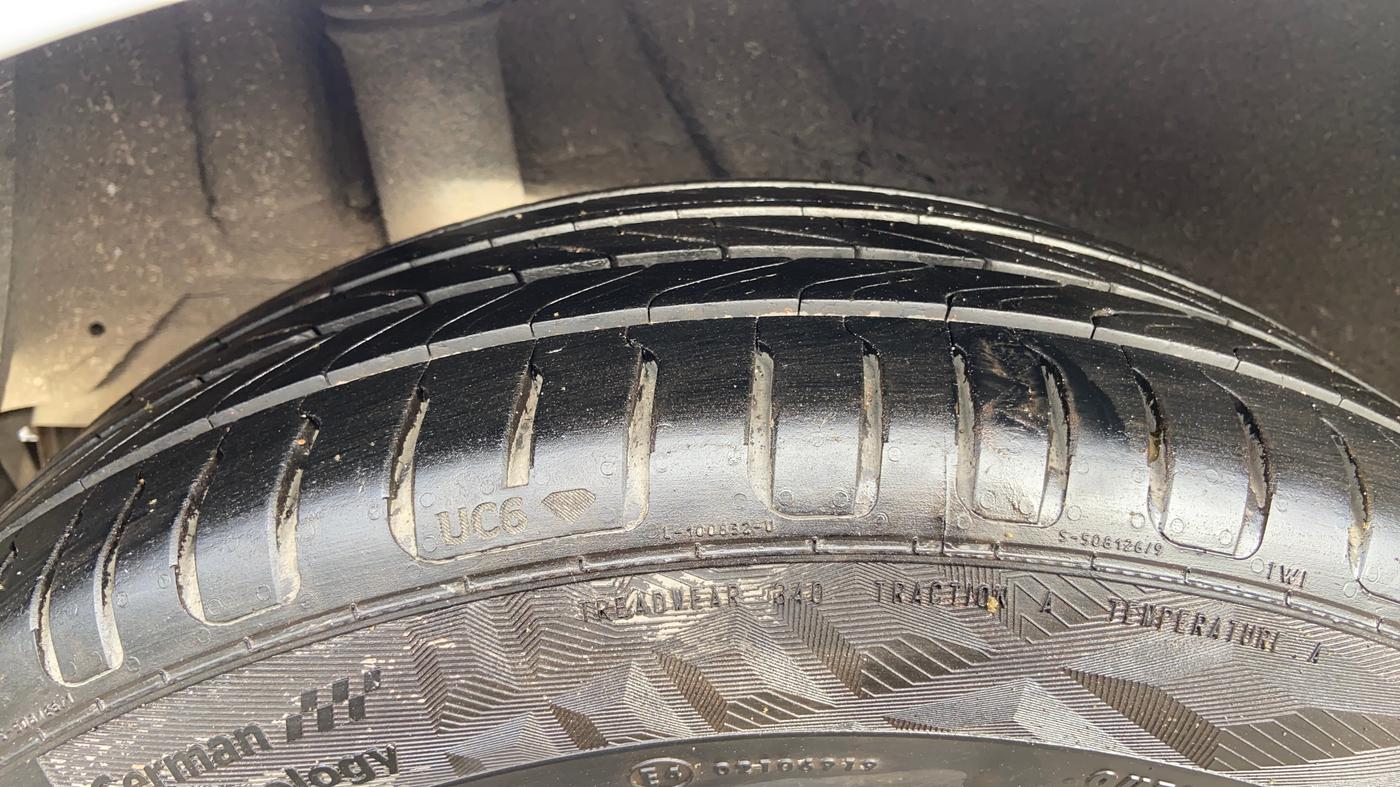 2018 Hyundai Verna 1.6 CRDI SX + AT, Diesel, Automatic, 86,180 km, Right Rear Tyre Tread