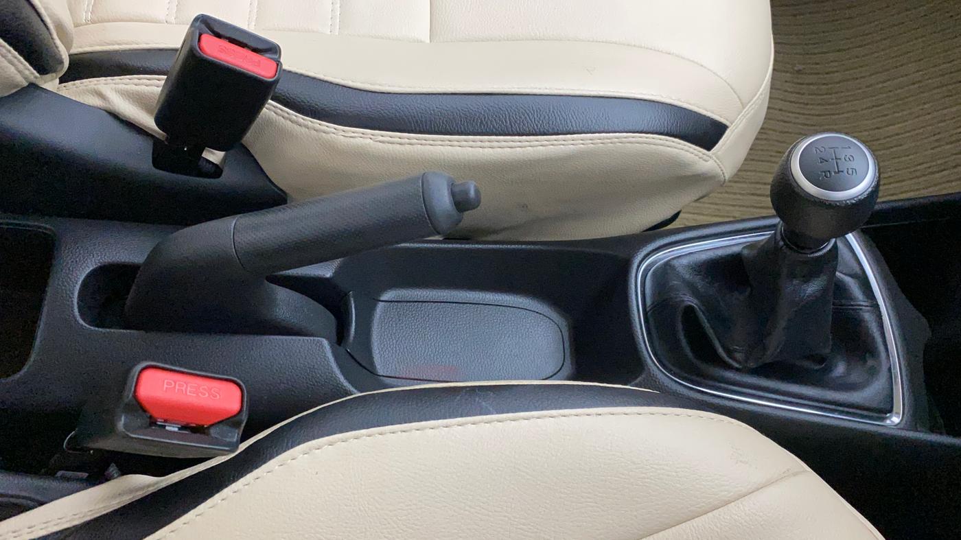 2022 Honda Amaze 1.2L I-VTEC S, Petrol, Manual, 7,170 km, Gear Lever