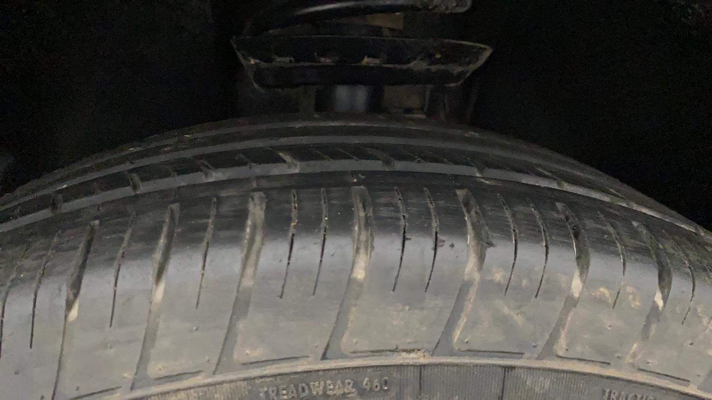 2020 Tata Harrier XM 2.0L KRYOTEC, Diesel, Manual, 73,584 km, Left Front Tyre Tread