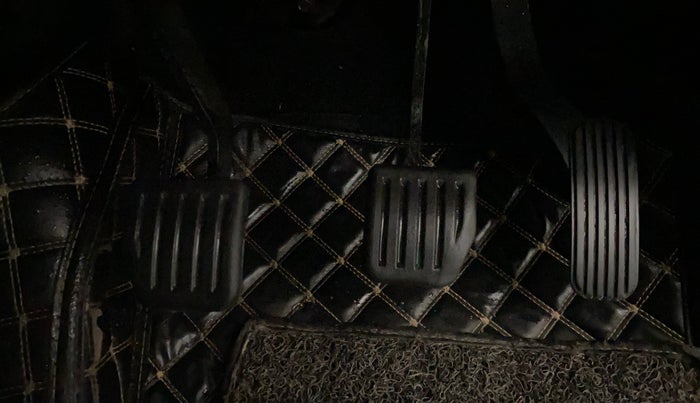 2020 Tata Harrier XM 2.0L KRYOTEC, Diesel, Manual, 73,584 km, Pedals