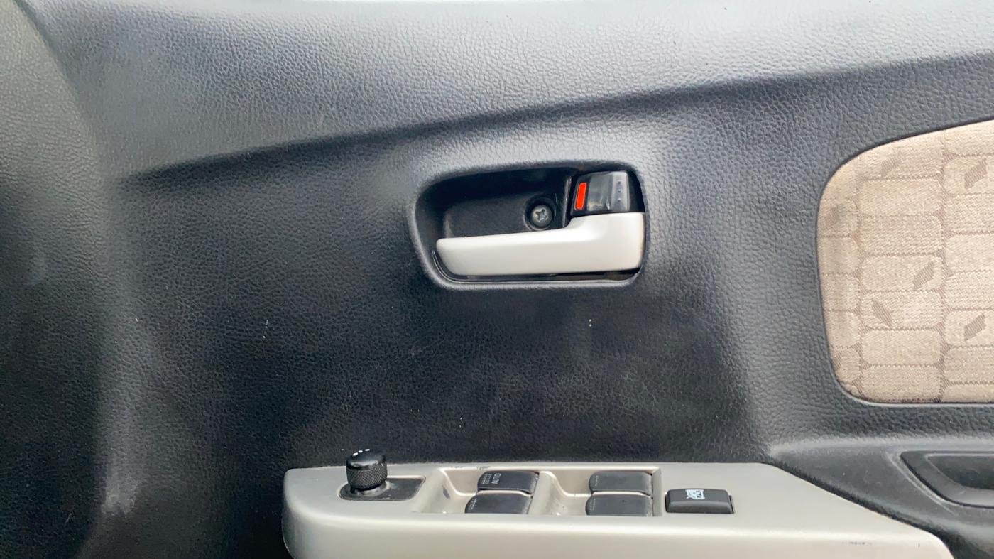 2014 Maruti Wagon R 1.0 VXI, Petrol, Manual, 59,704 km, Driver Side Door Panels Control